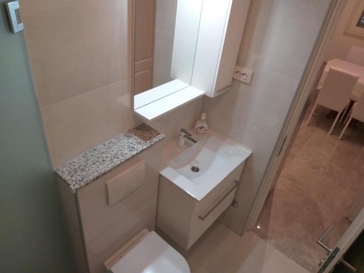 Sandy Apartment Nin Bagian luar foto