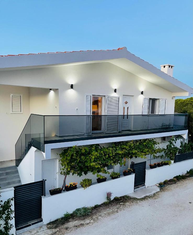 Sandy Apartment Nin Bagian luar foto